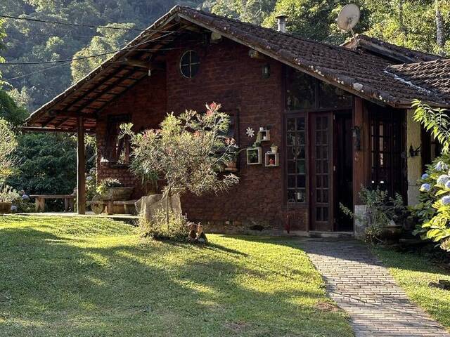 Venda em Mury - Nova Friburgo