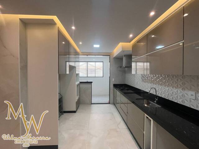 #170 - Apartamento para Venda em Cabo Frio - RJ