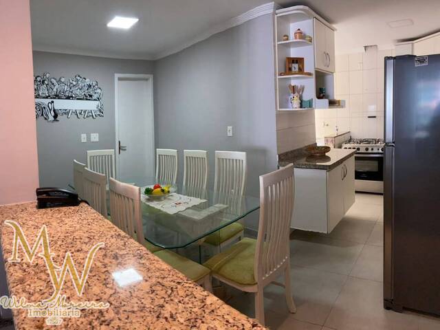 #229 - Apartamento para Venda em Cabo Frio - RJ