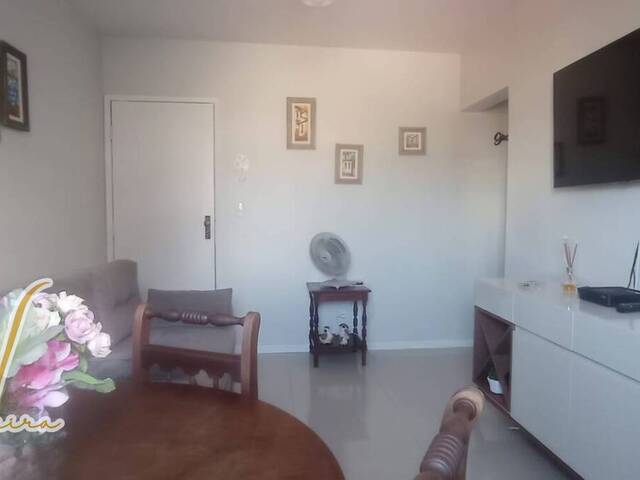 #239 - Apartamento para Venda em Cabo Frio - RJ